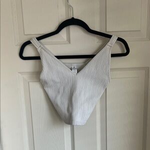 90 Degree By Reflex White Ribbed V-Neck Crop Top